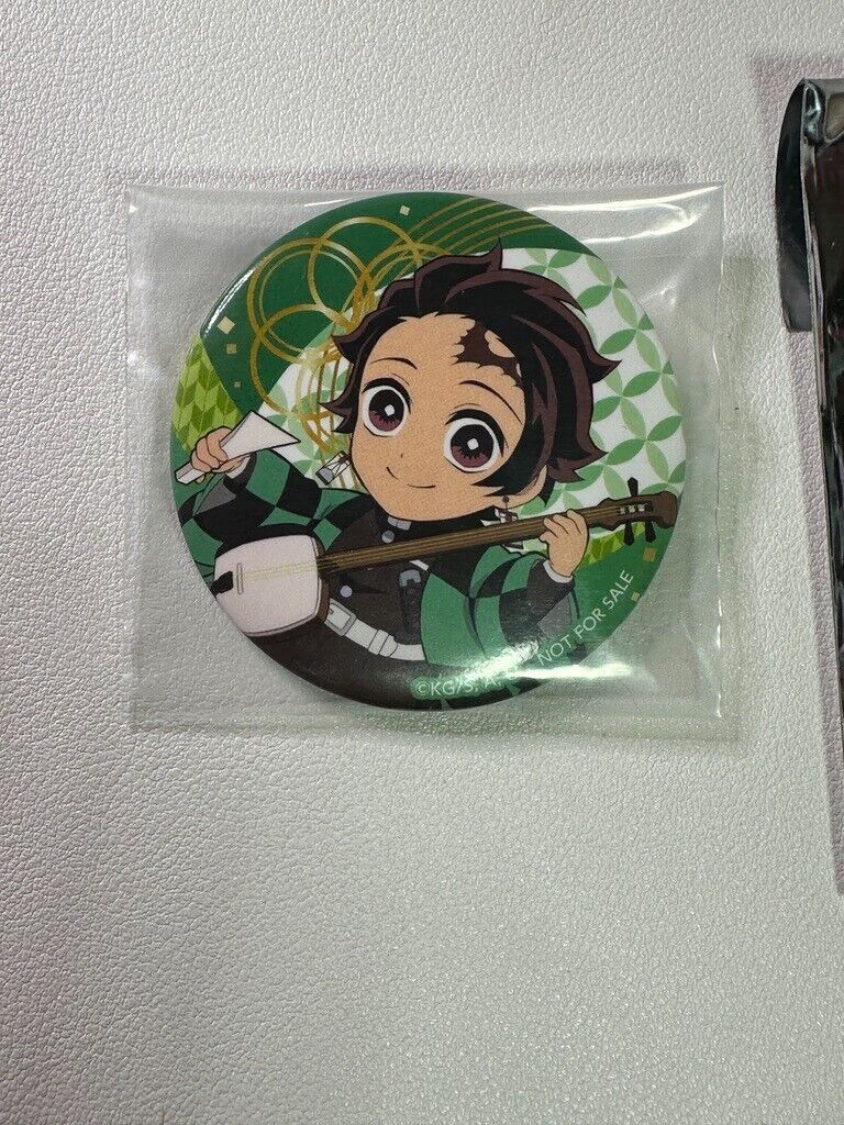 Demon Slayer Kimetsu no Yaiba Tanjiro Kamado Shamisen Can Badge