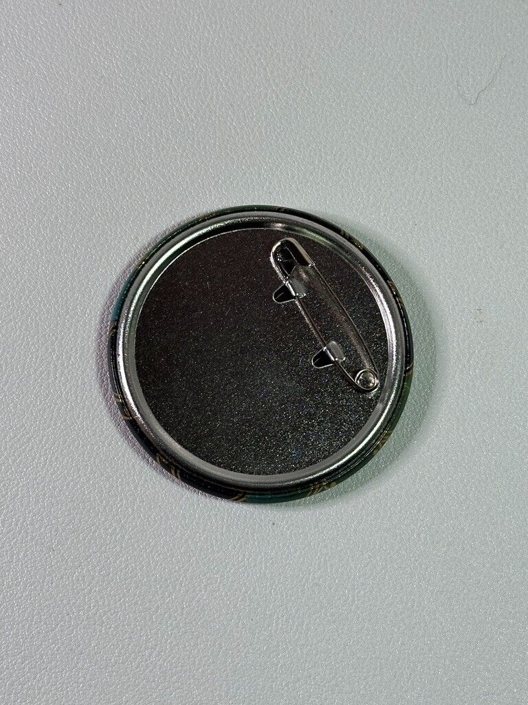 Twisted Wonderland Can Badge Diasomnia Silver Gold Ceremony Zoom