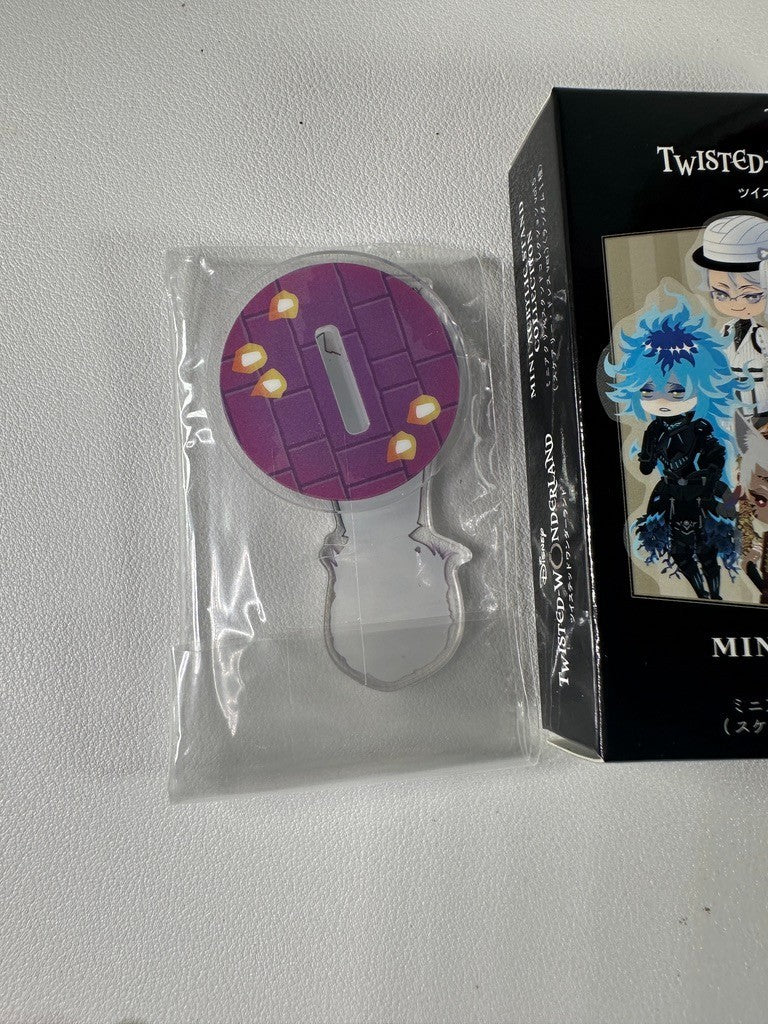 Twisted Wonderland Scary Dress Acrylic Stand Pomefiore Vil Schoenheit