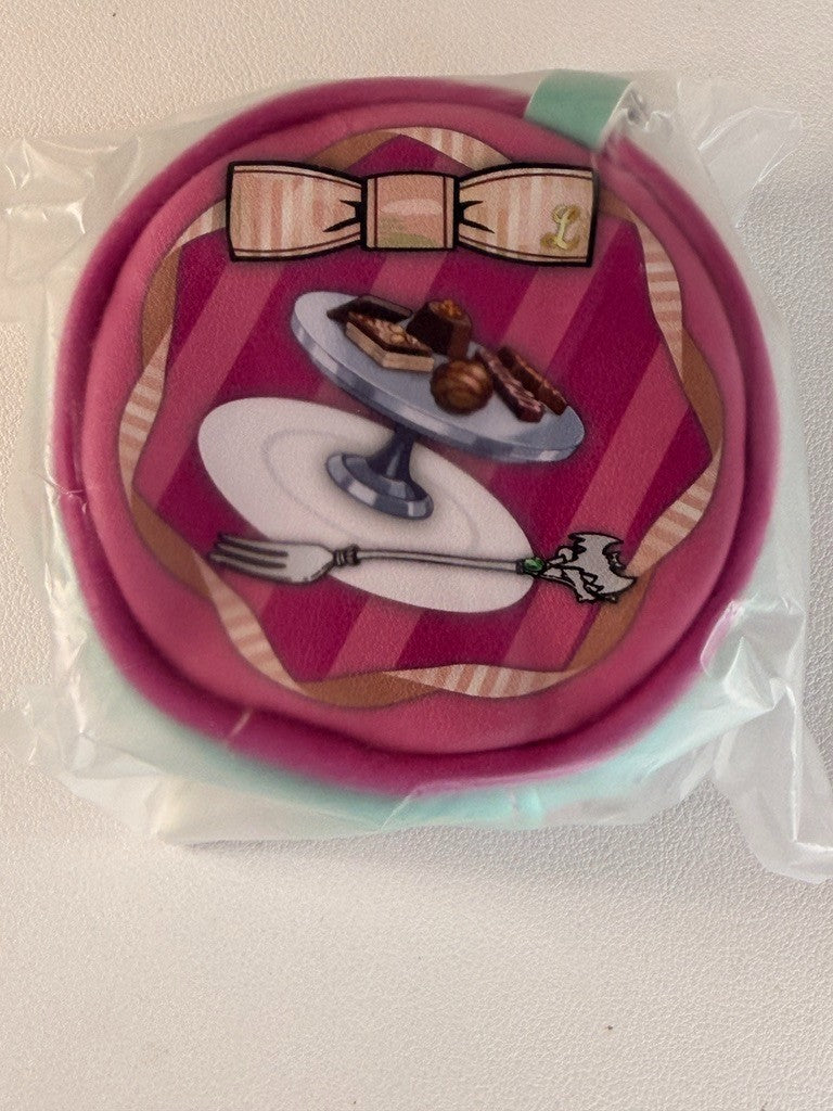 Twisted Wonderland Bonbonniere Pouch Can Badge Diasomnia Lilia Vanrouge