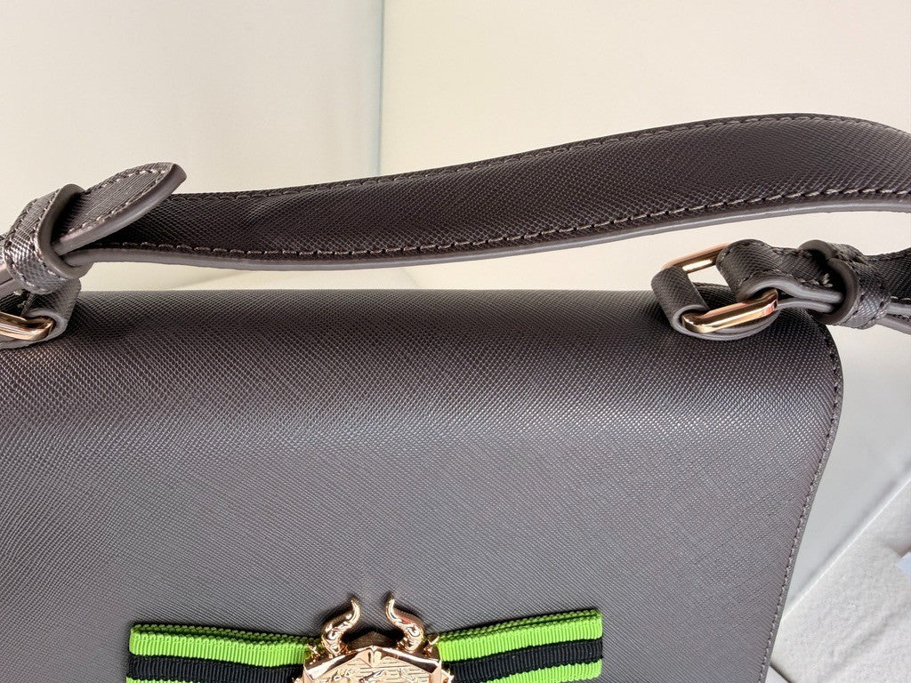 Twisted Wonderland Model Emblem Bag Diasomnia Malleus Lilia Sebek Silver