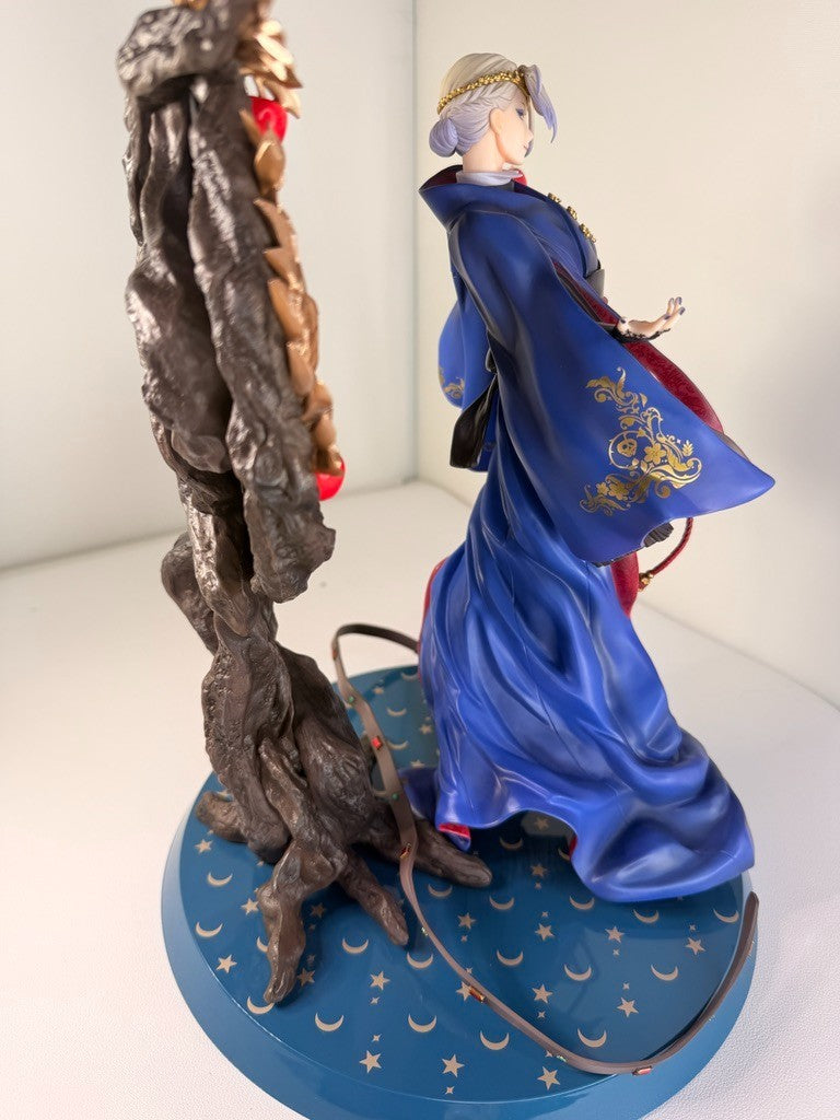 PREOWNED Twisted Wonderland Pomefiore Vil Schoenheit 1/8 Figure Aniplex