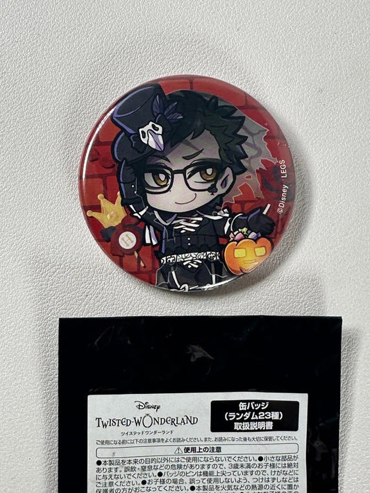 Twisted Wonderland Scary Dress Can Badge Heartslabyul Trey Clover