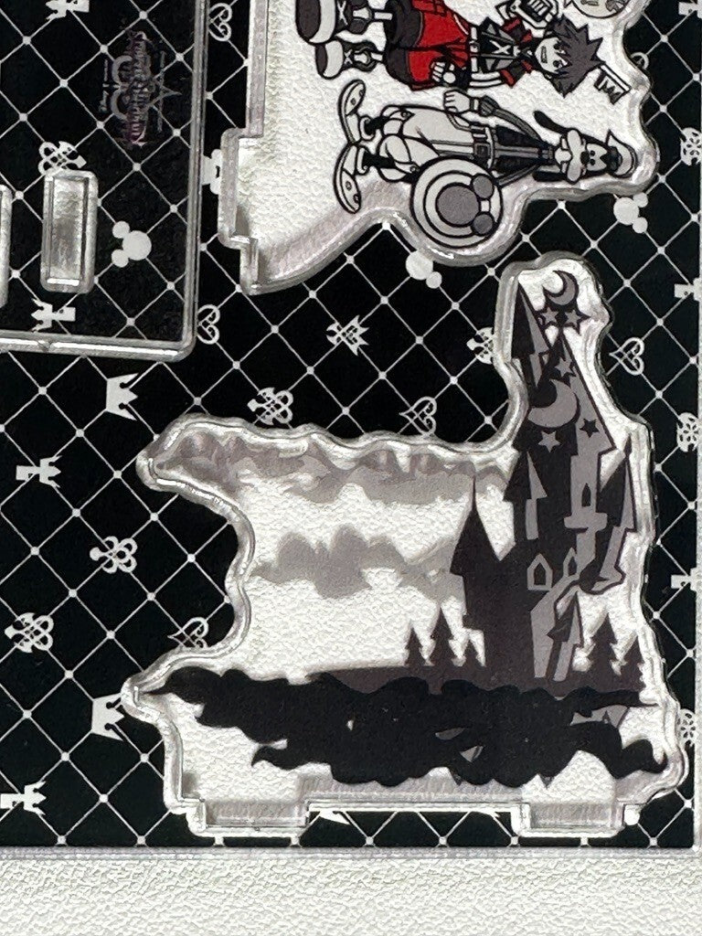 Preowned Kingdom Hearts Acrylic Stand  Sora Donaly Duck Goofy