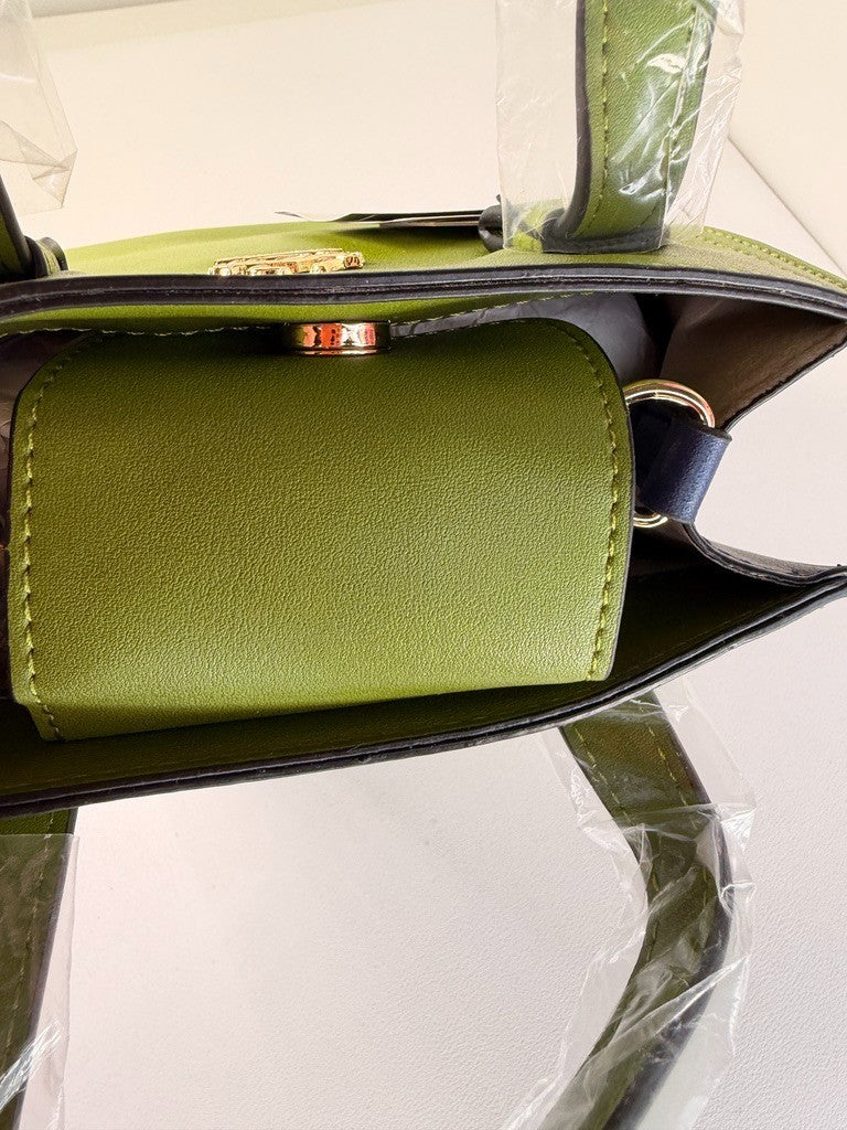 Twisted Wonderlandy Faux Leather Shoulder Bag Diasomnia Malleus