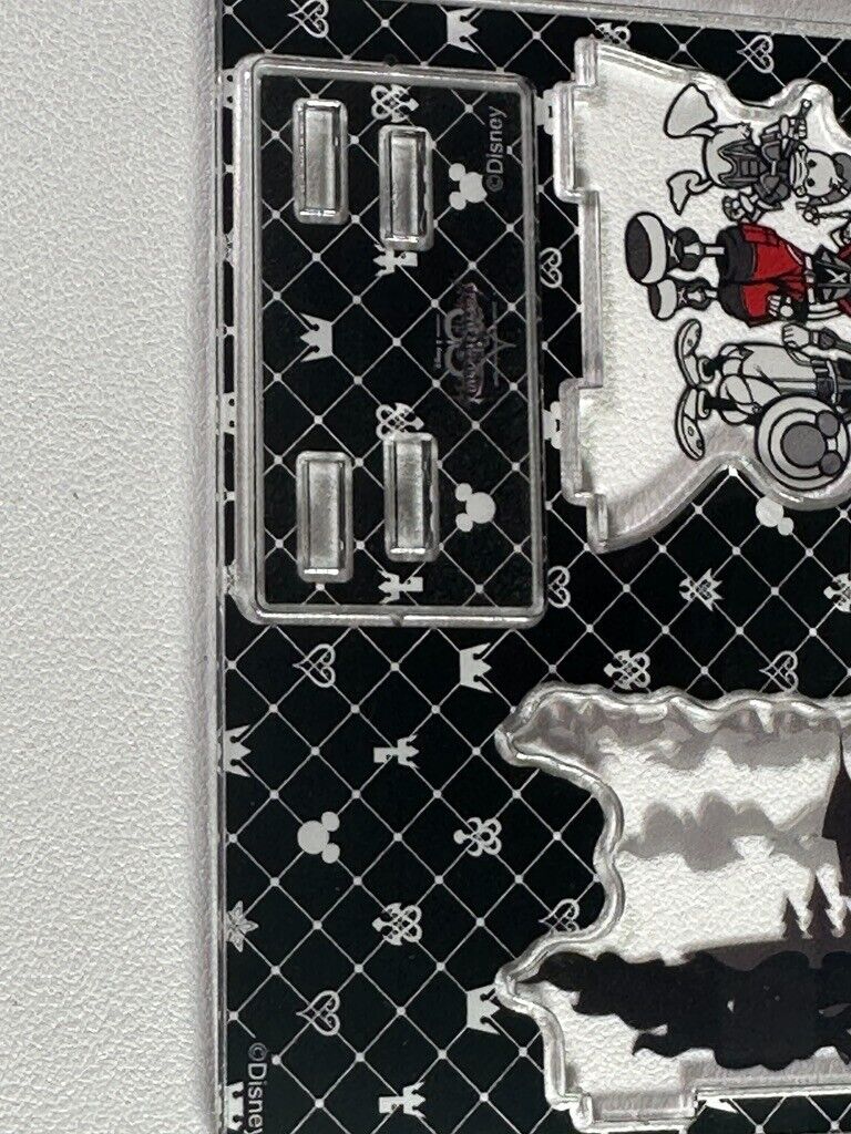 Preowned Kingdom Hearts Acrylic Stand  Sora Donaly Duck Goofy