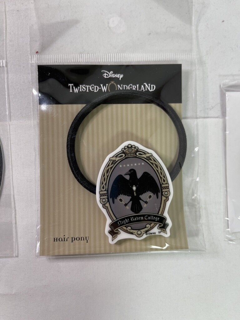 Disney Twisted Wonderland Night Raven Academy Grim Hair Tie Keychain Can Badge